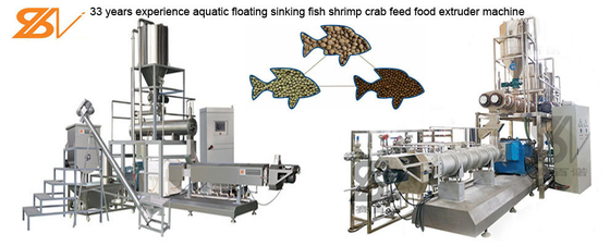 Alimentação de naufrágio de flutuação industrial dos peixes que faz a linha de processamento dos alimentos para animais de estimação da máquina